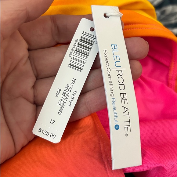 NWT Bleu Rod Beattie Beat the Heat bright ombré shirred Mio 1 piece swimsuit, 12 - Picture 11 of 11